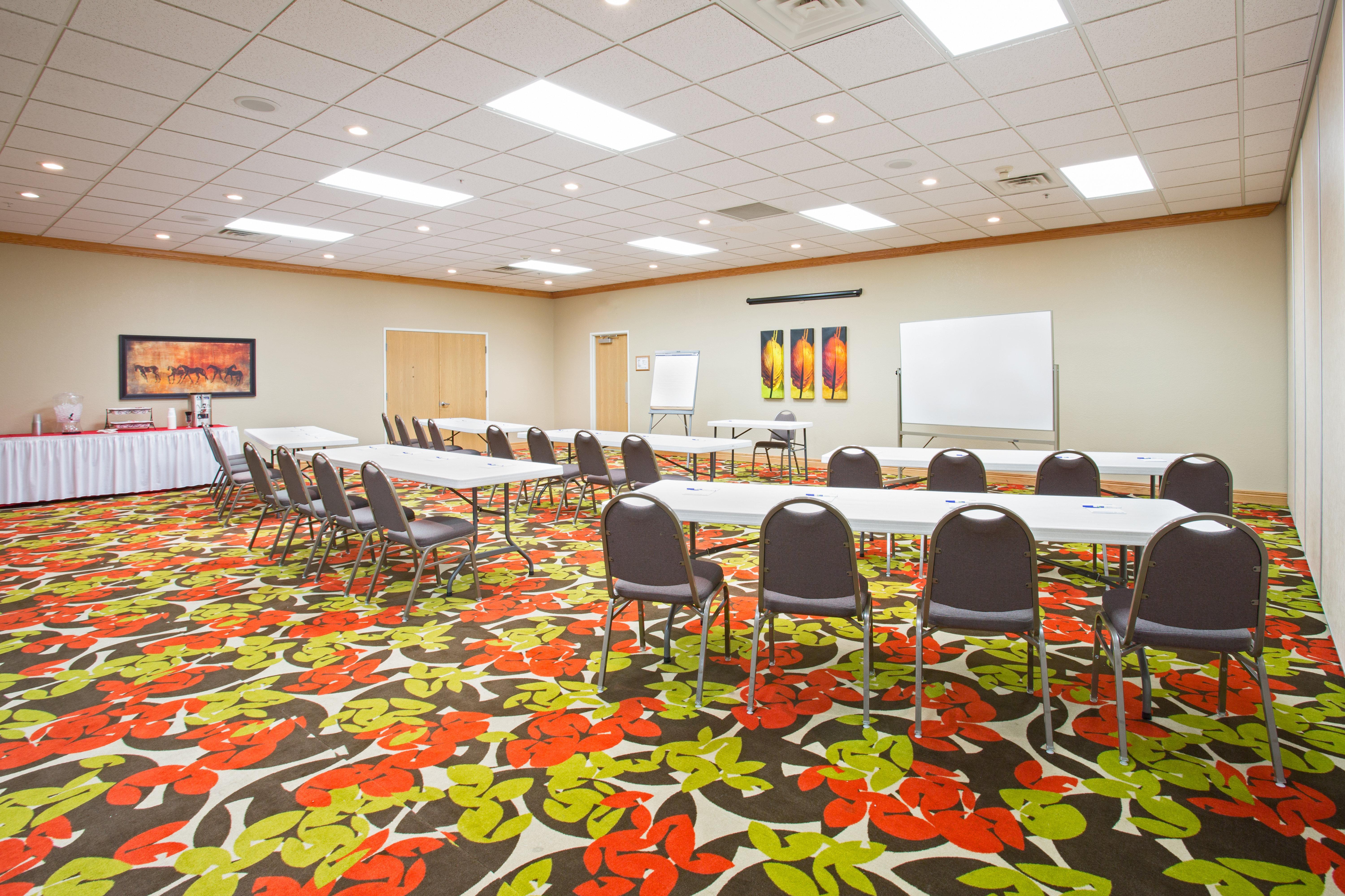 Holiday Inn Express Hotel & Suites Lexington By Ihg Экстерьер фото