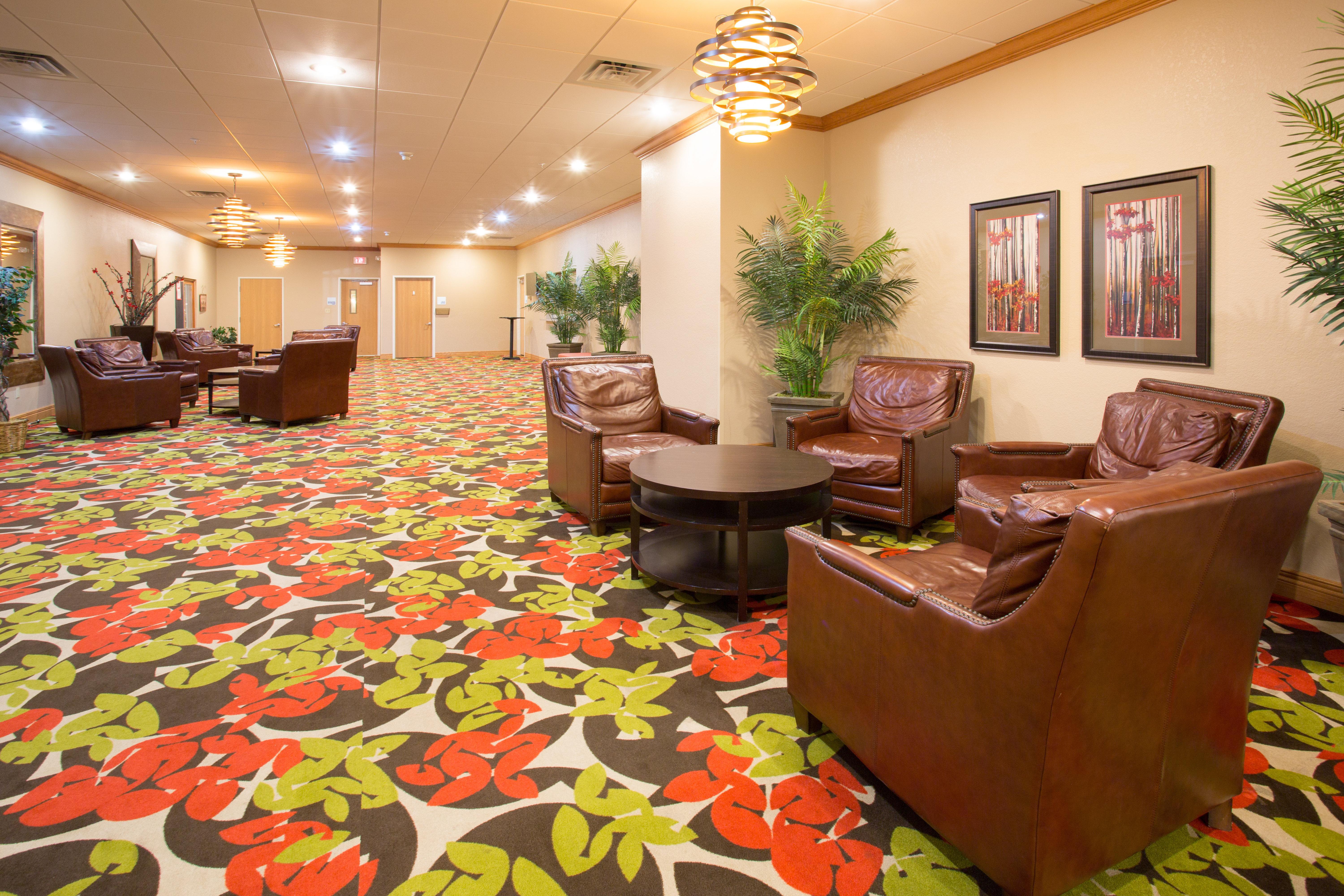 Holiday Inn Express Hotel & Suites Lexington By Ihg Экстерьер фото
