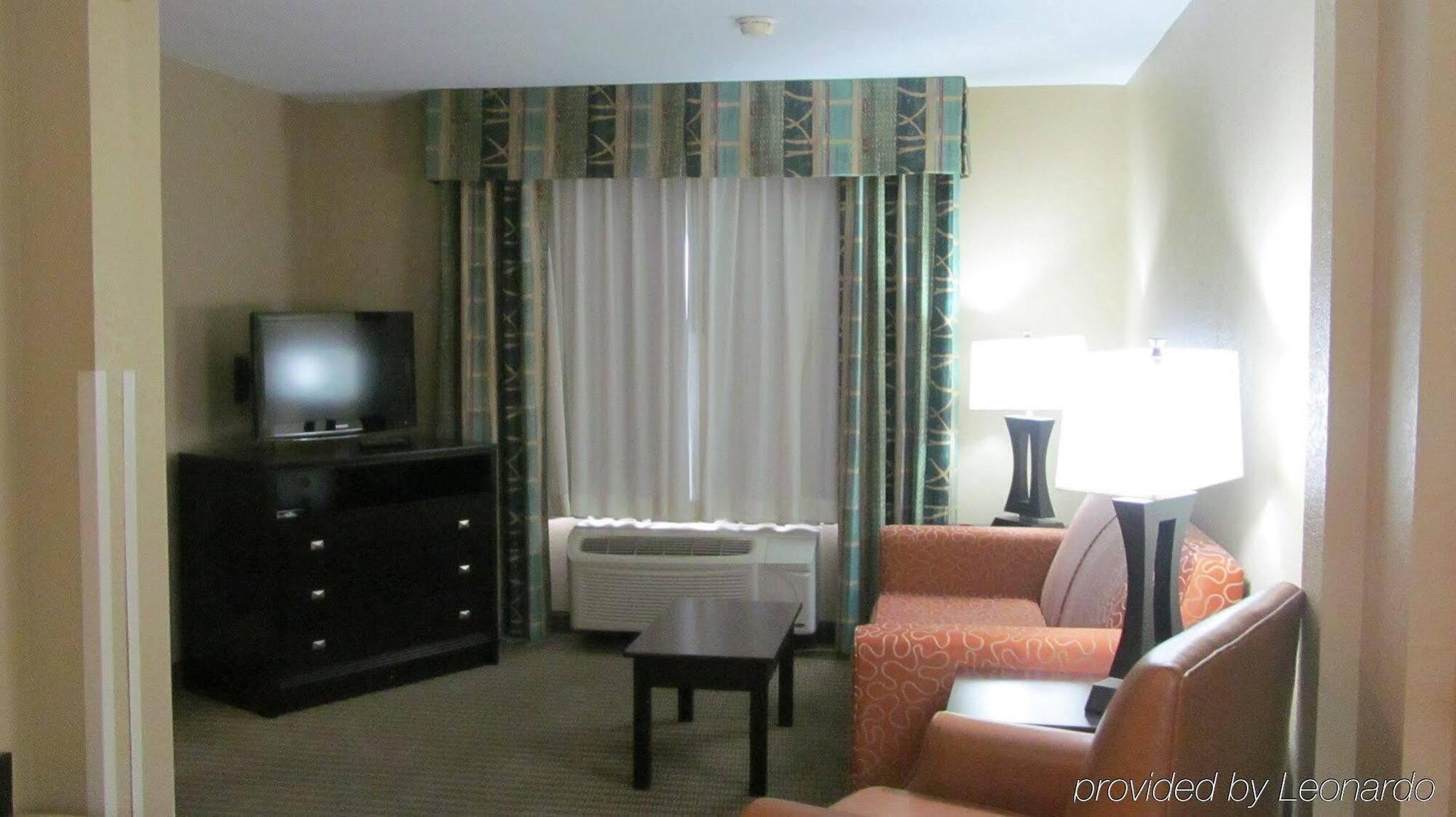Holiday Inn Express Hotel & Suites Lexington By Ihg Экстерьер фото