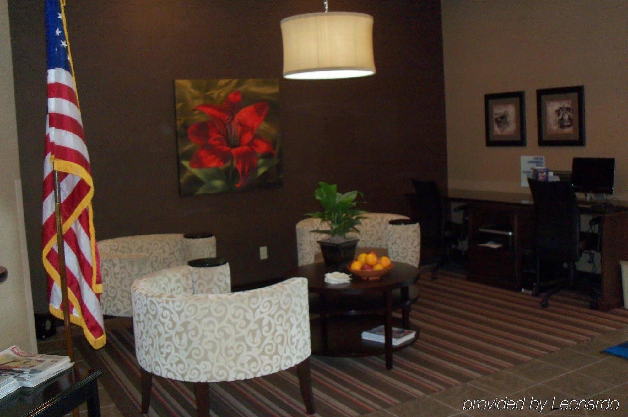Holiday Inn Express Hotel & Suites Lexington By Ihg Экстерьер фото